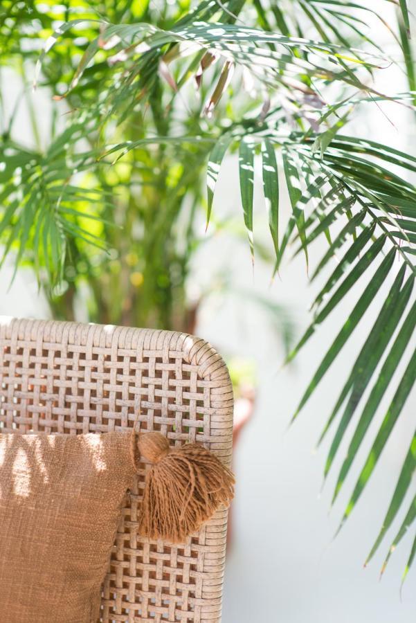 The Olive Boutique Suites & Spa Cala Llonga  Exteriör bild