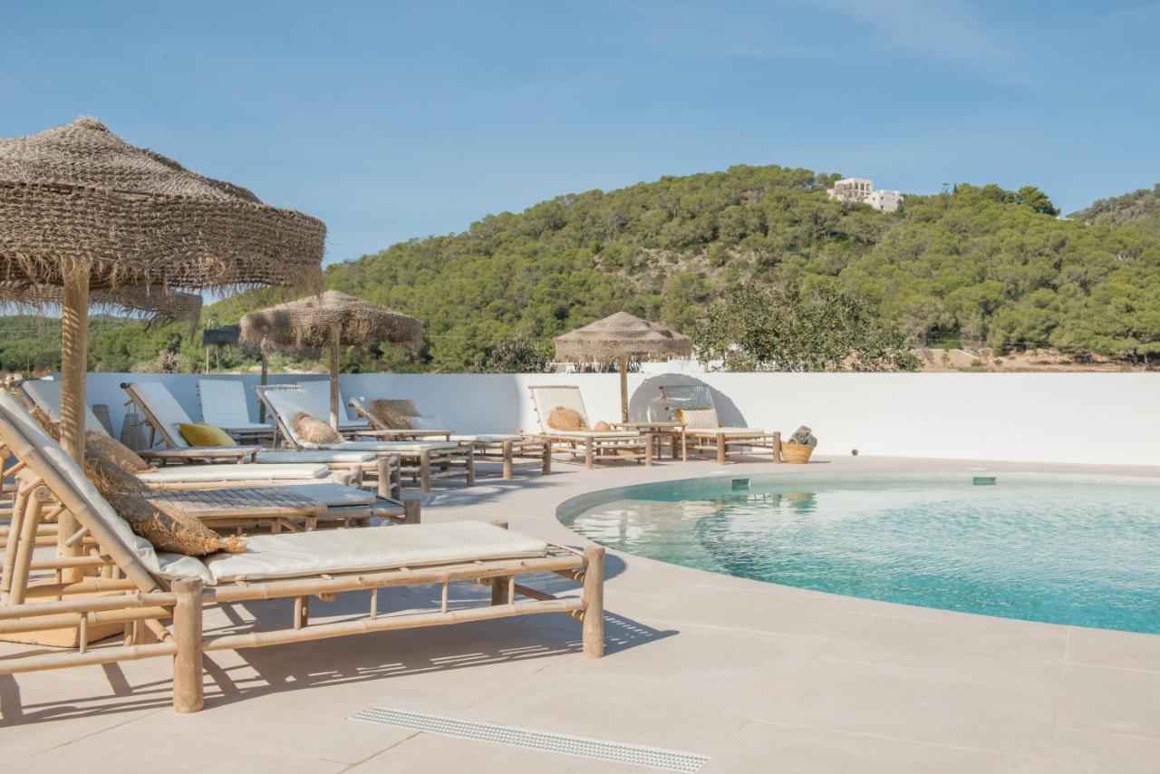 The Olive Boutique Suites & Spa Cala Llonga  Exteriör bild