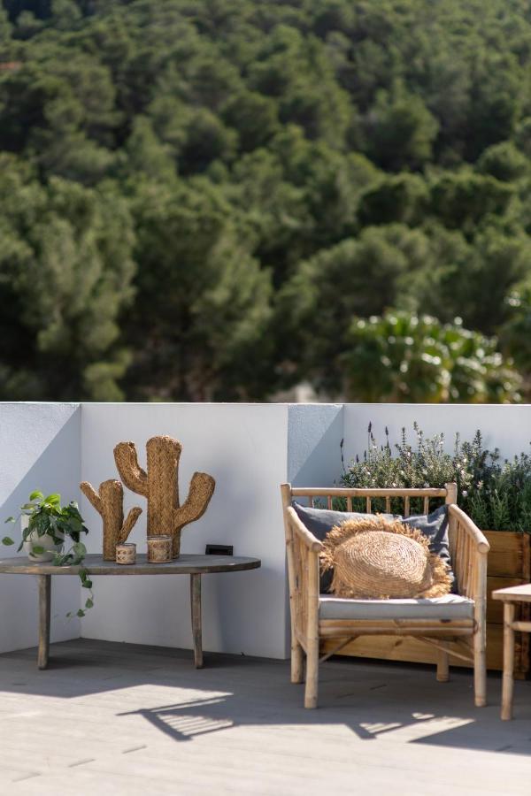 The Olive Boutique Suites & Spa Cala Llonga  Exteriör bild