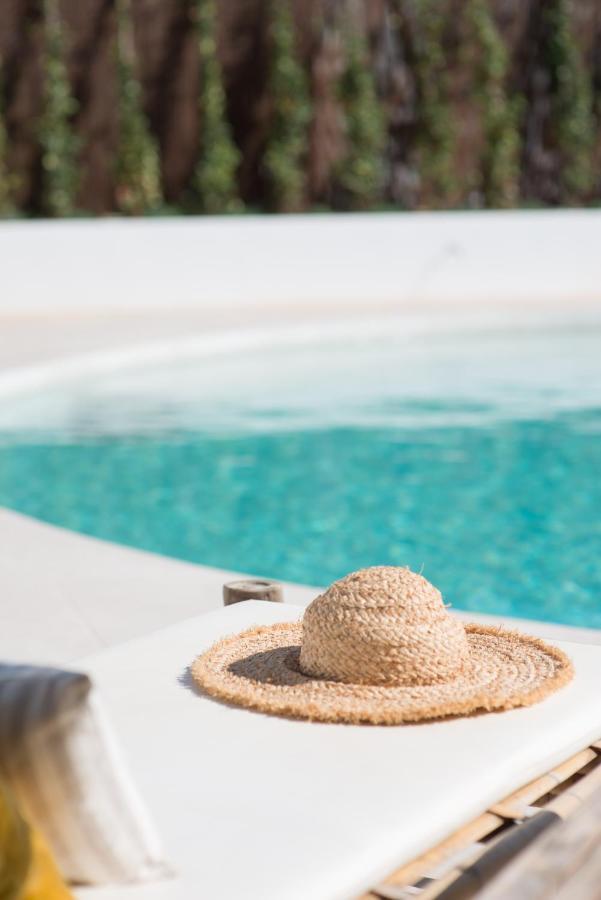 The Olive Boutique Suites & Spa Cala Llonga  Exteriör bild